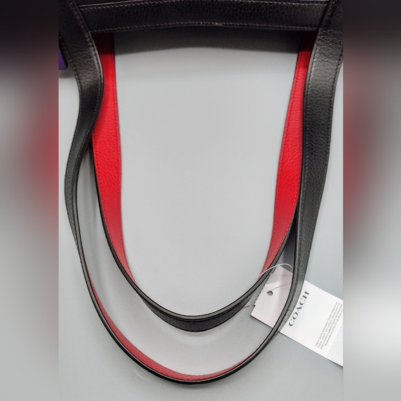 NWT Coach Tote 27 with an ombre rainbow signature Horse and Carriage. black/red - Picture 11 of 11